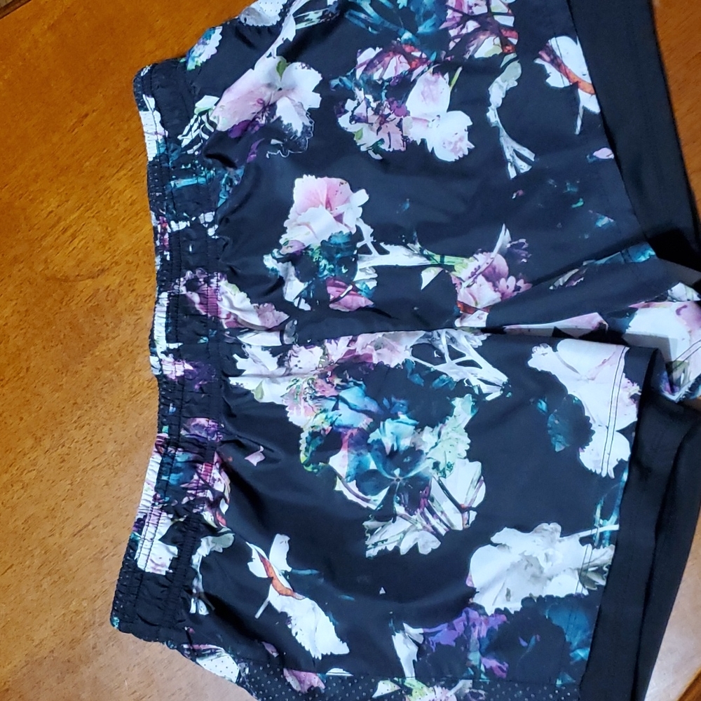 Running shorts